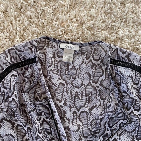 Snake print matching set from cache - Picture 4 of 5